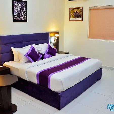 Proxima Centauri Hotel Port Harcourt Buitenkant foto